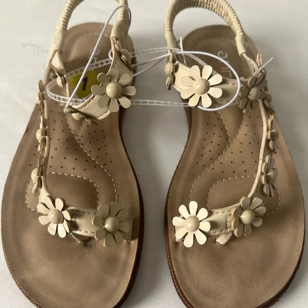 Annie Cream Slippers with Cushioned Comfort, Biege, Size 1,‎ NWOT